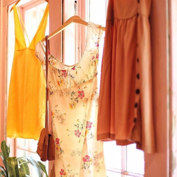 Little Summer Mystery Box!!⭐️🌻 - Picture 5 of 8